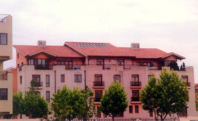 中國的仿古琉璃瓦要打造世界獨(dú)有品牌技術(shù)創(chuàng)新是關(guān)鍵 中國的仿古琉璃瓦要打造世界獨(dú)有品牌技術(shù)創(chuàng)新是關(guān)鍵